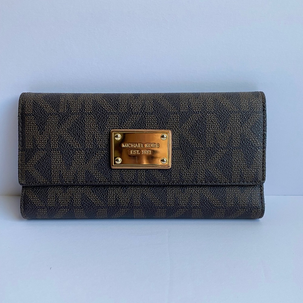 MICHAEL KORS Jet Set Checkbook Wallet